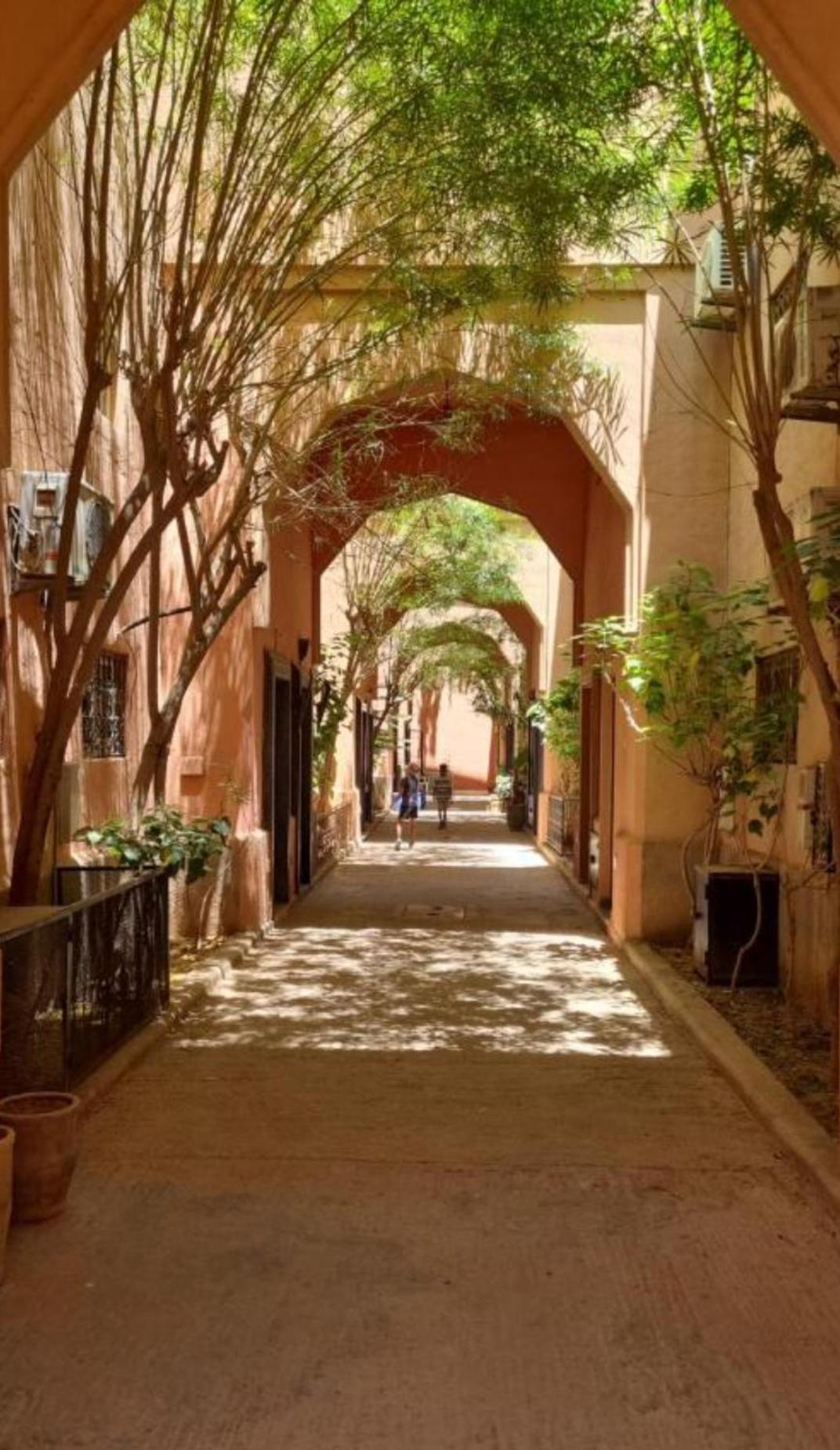 Riad Nezha Avec Jacuzzi Et 3 Piscines Au Coeur De Marrakesh Extérieur photo
