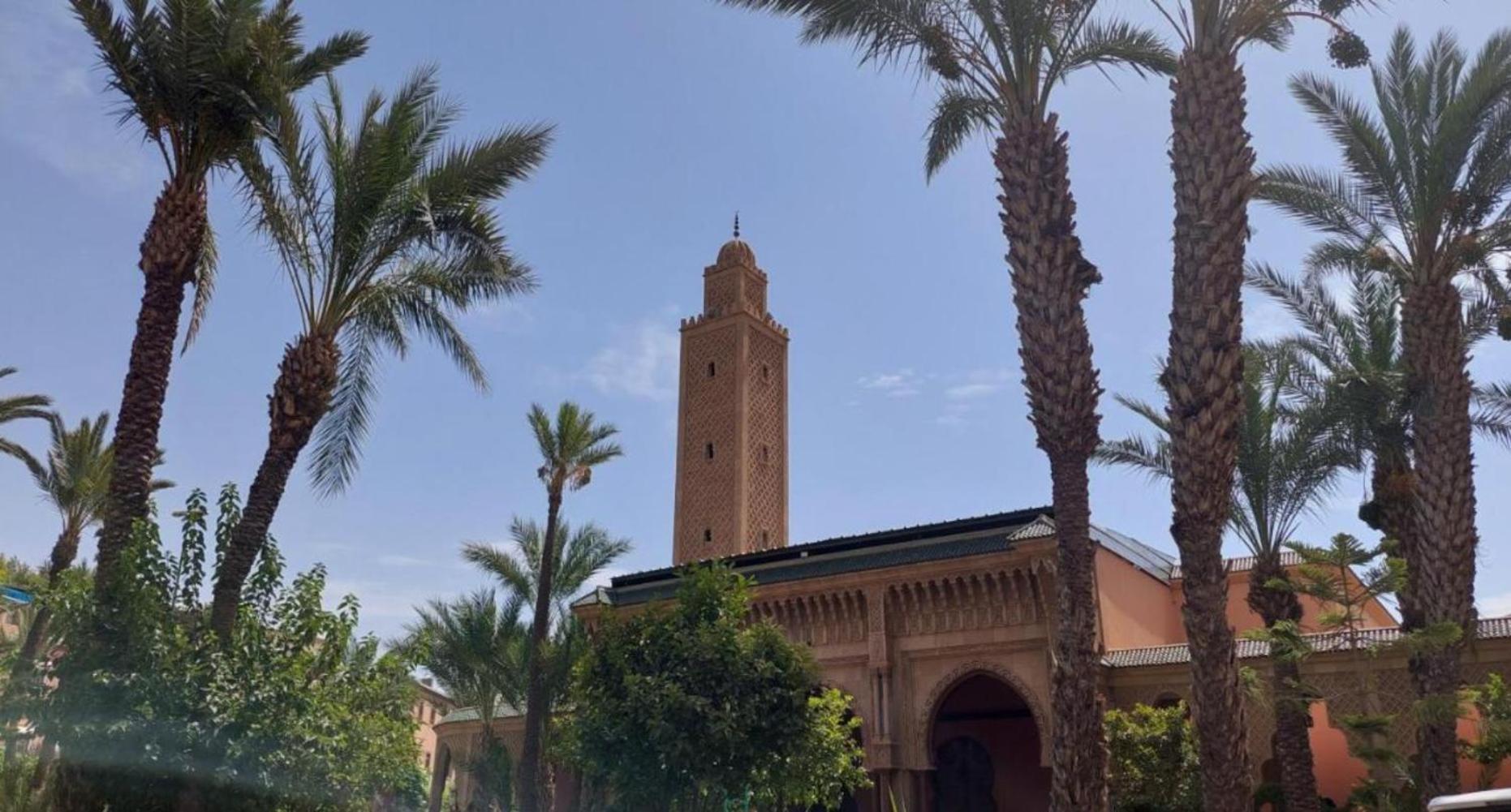 Riad Nezha Avec Jacuzzi Et 3 Piscines Au Coeur De Marrakesh Extérieur photo