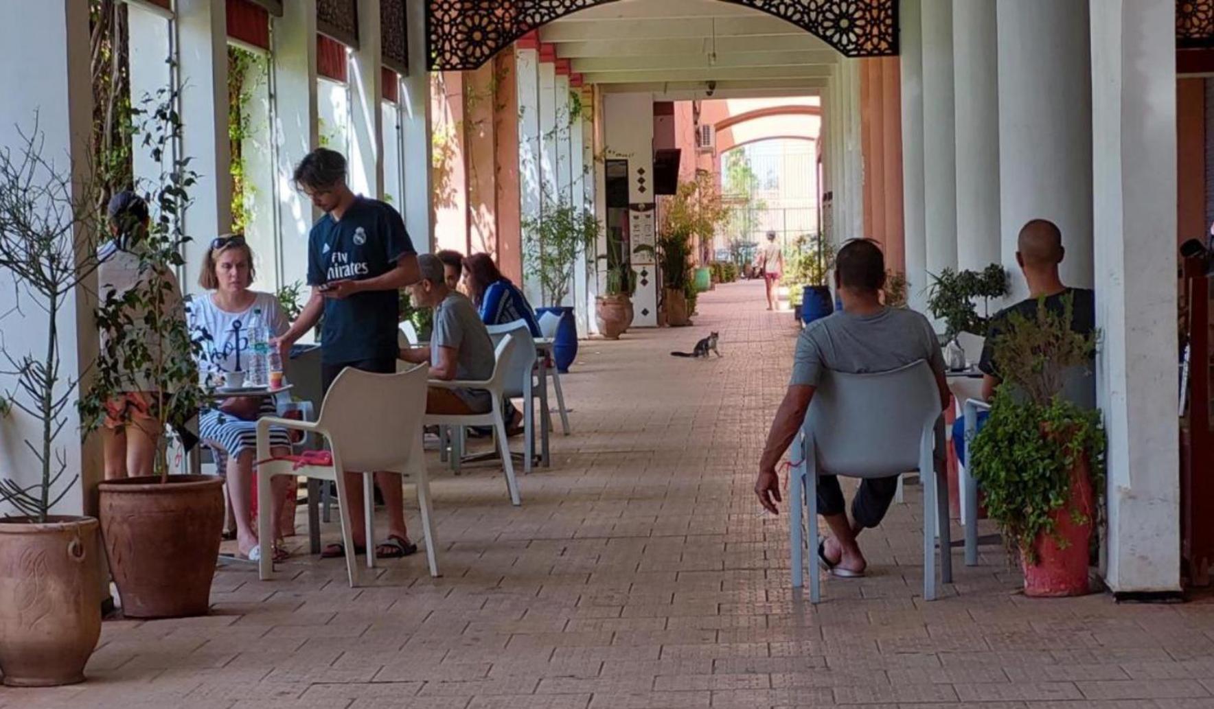 Riad Nezha Avec Jacuzzi Et 3 Piscines Au Coeur De Marrakesh Extérieur photo