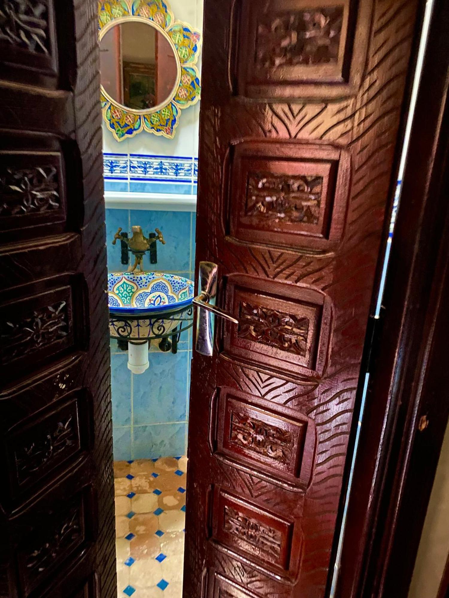 Riad Nezha Avec Jacuzzi Et 3 Piscines Au Coeur De Marrakesh Extérieur photo
