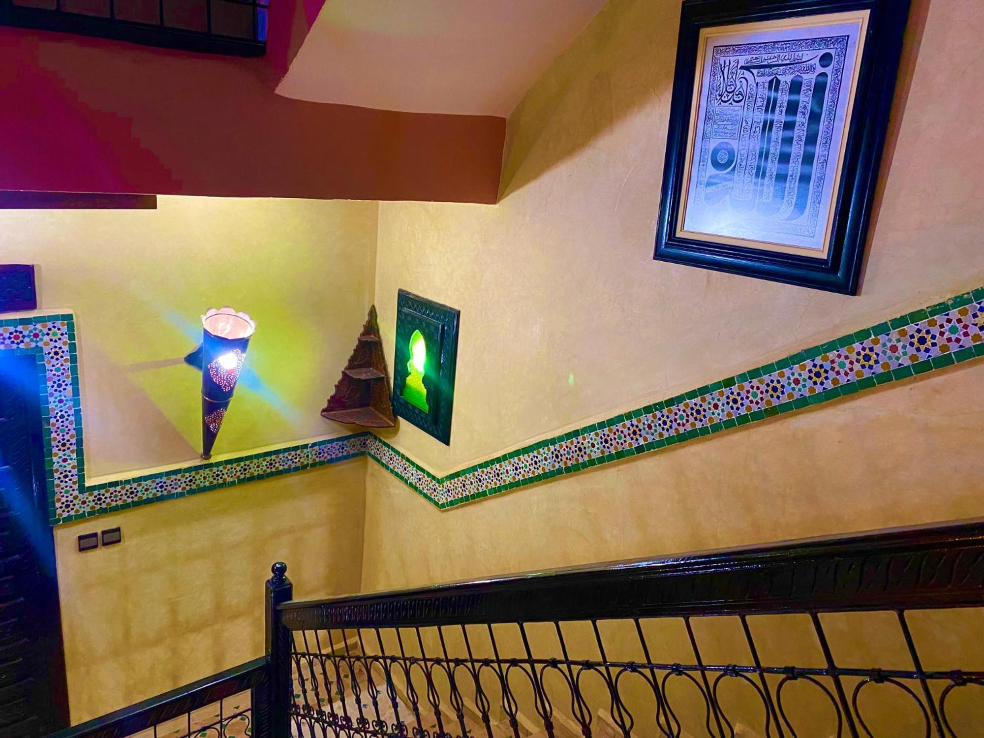 Riad Nezha Avec Jacuzzi Et 3 Piscines Au Coeur De Marrakesh Extérieur photo