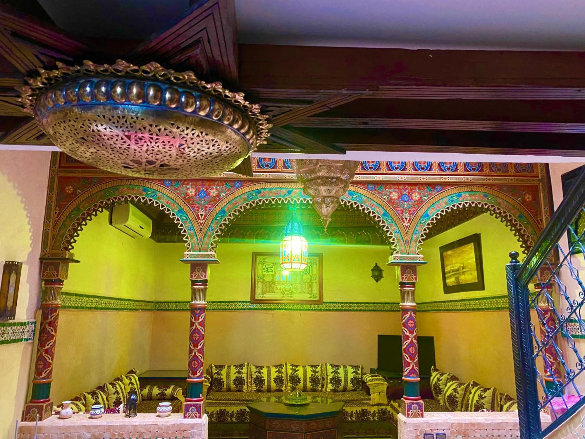Riad Nezha Avec Jacuzzi Et 3 Piscines Au Coeur De Marrakesh Extérieur photo