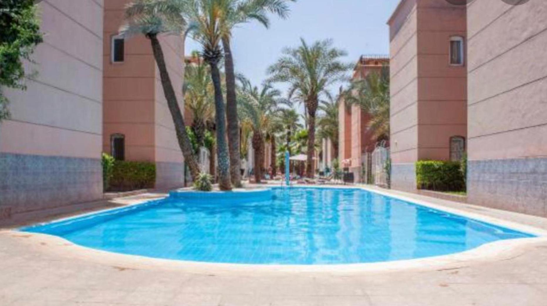 Riad Nezha Avec Jacuzzi Et 3 Piscines Au Coeur De Marrakesh Extérieur photo