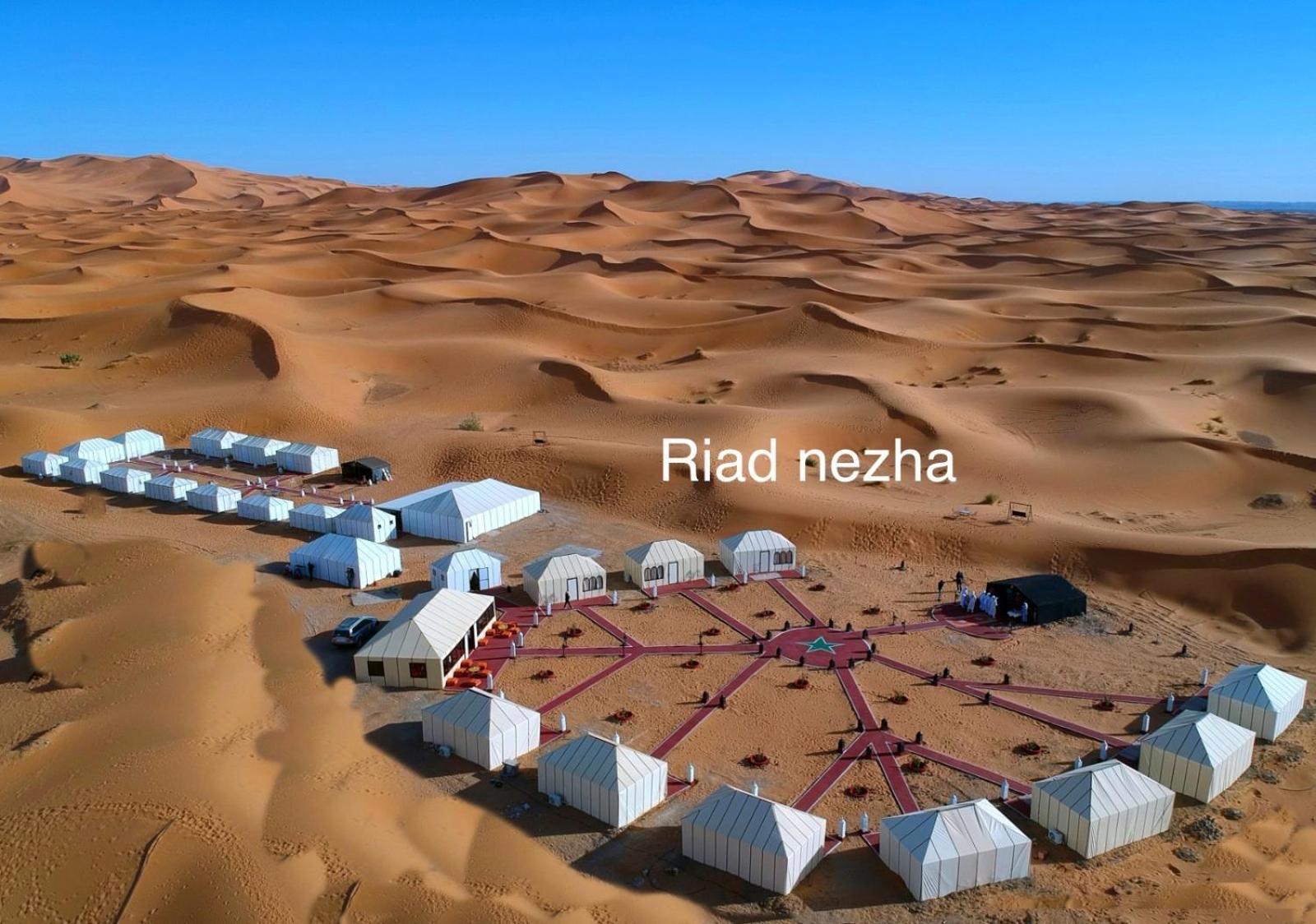 Riad Nezha Avec Jacuzzi Et 3 Piscines Au Coeur De Marrakesh Extérieur photo